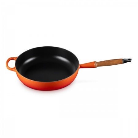Le Creuset - WOODEN HANDLE SAUTE PAN / 28 cm ЦВЯТ: FLAME (VOLCANIC)