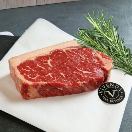 Австралийски стриплойн стек Angus beef